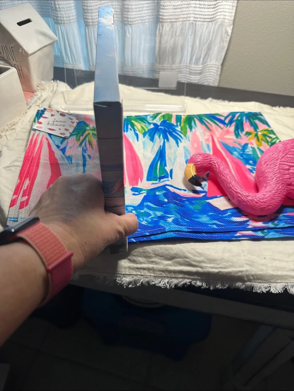 Pink Flamingo Beach Canvas, 4 placemats with Sailboat Print & flamingo  - Home